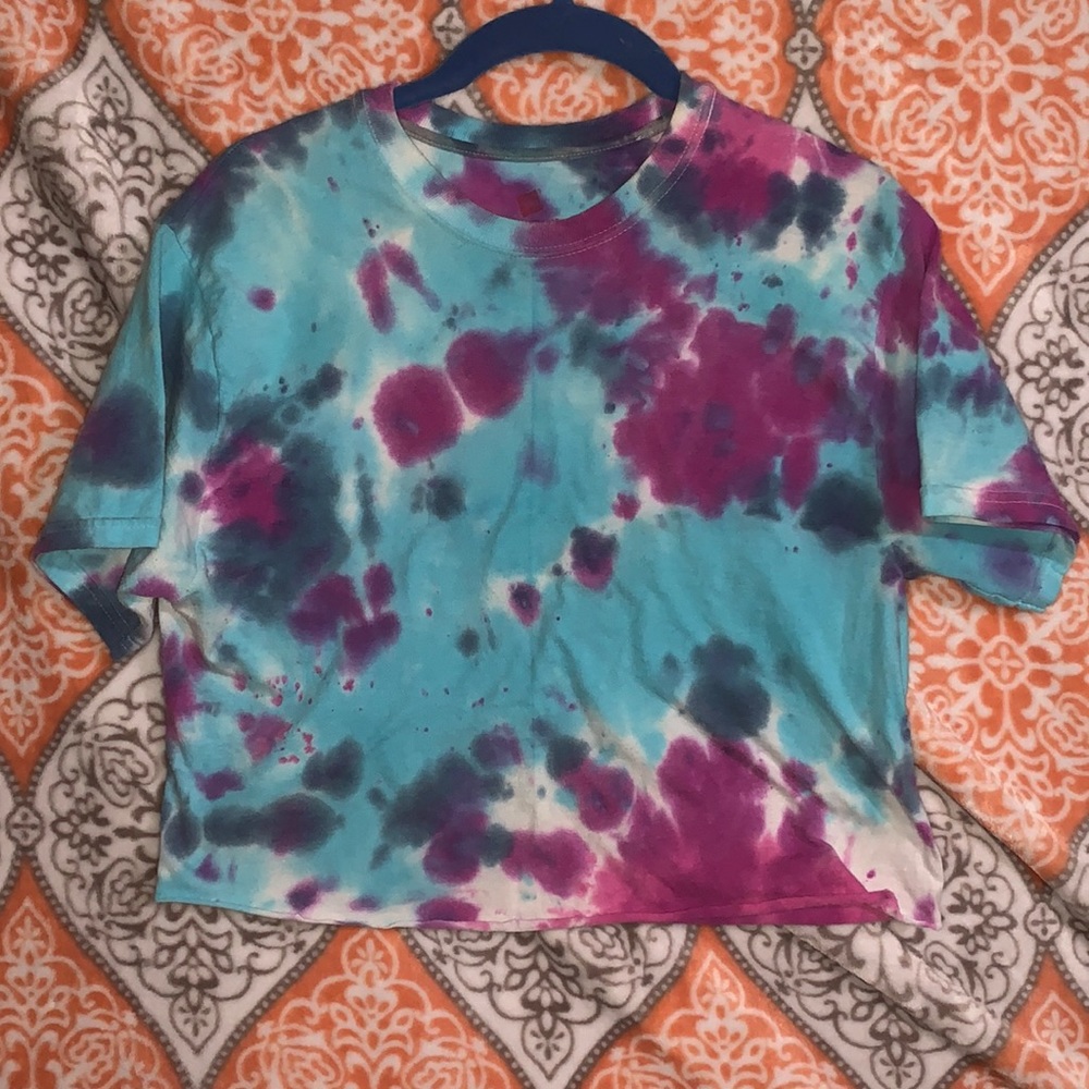 Tie dye cut off t shirt